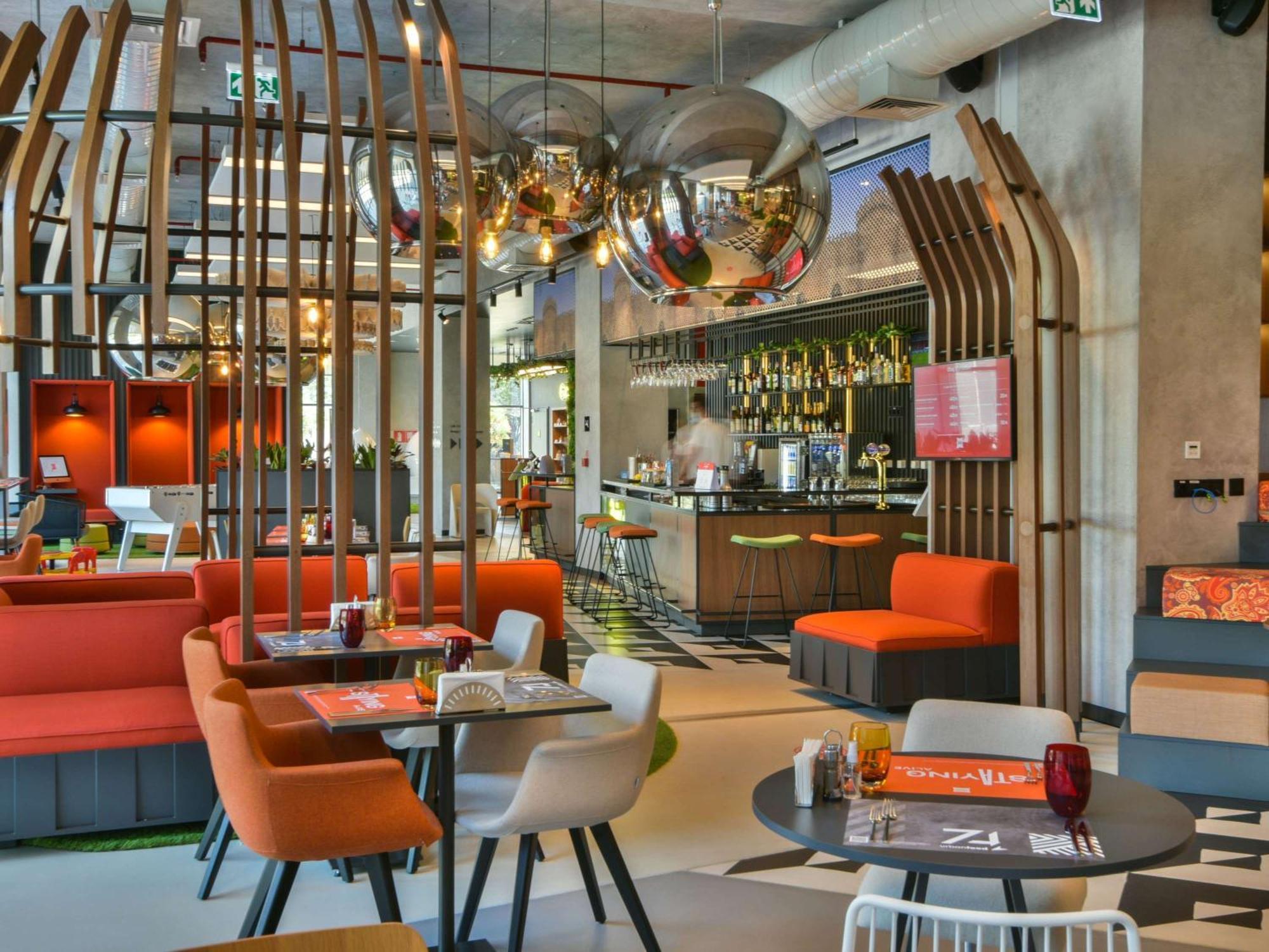 Ibis Baku City Zewnętrze zdjęcie