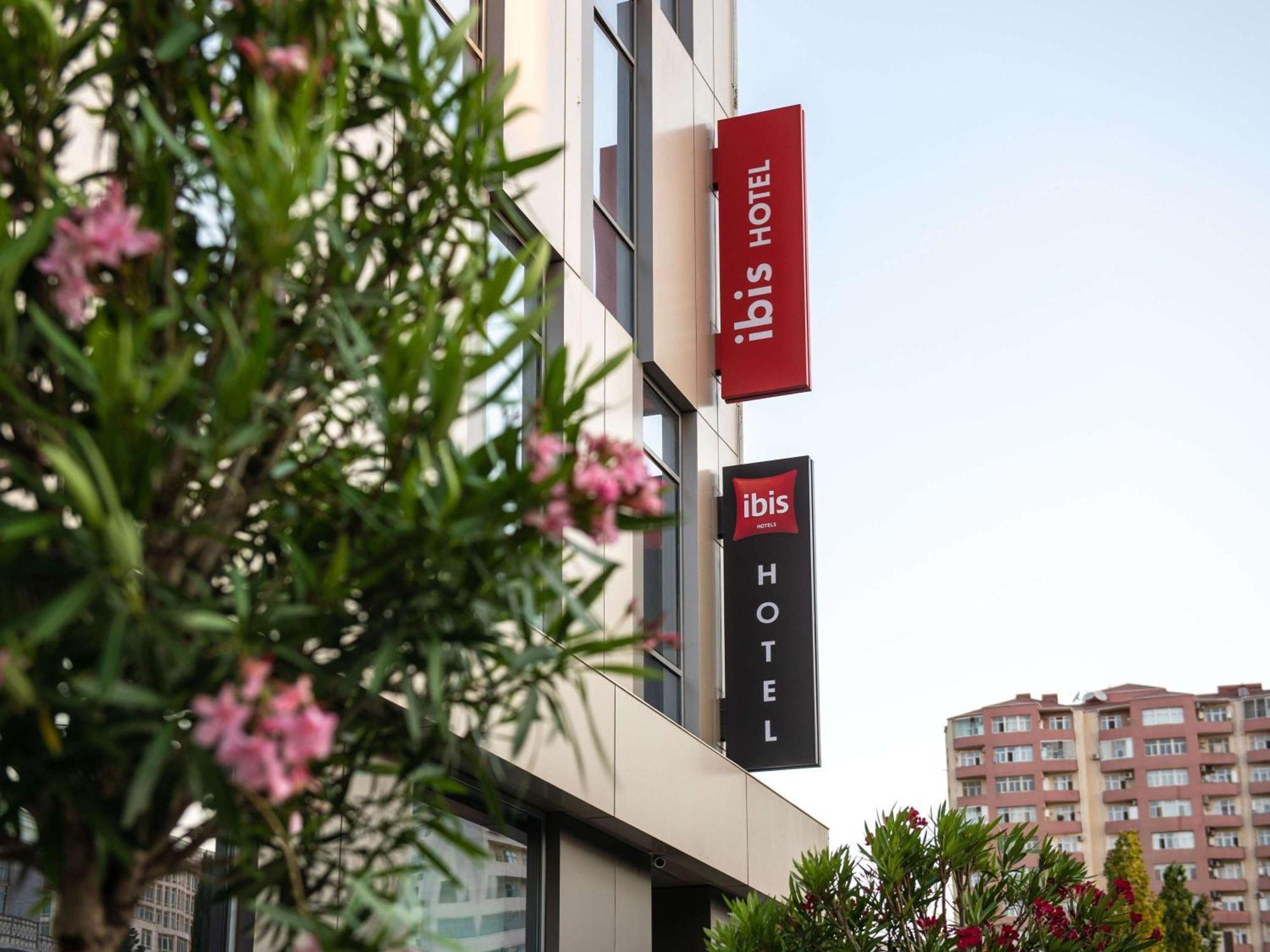 Ibis Baku City Zewnętrze zdjęcie