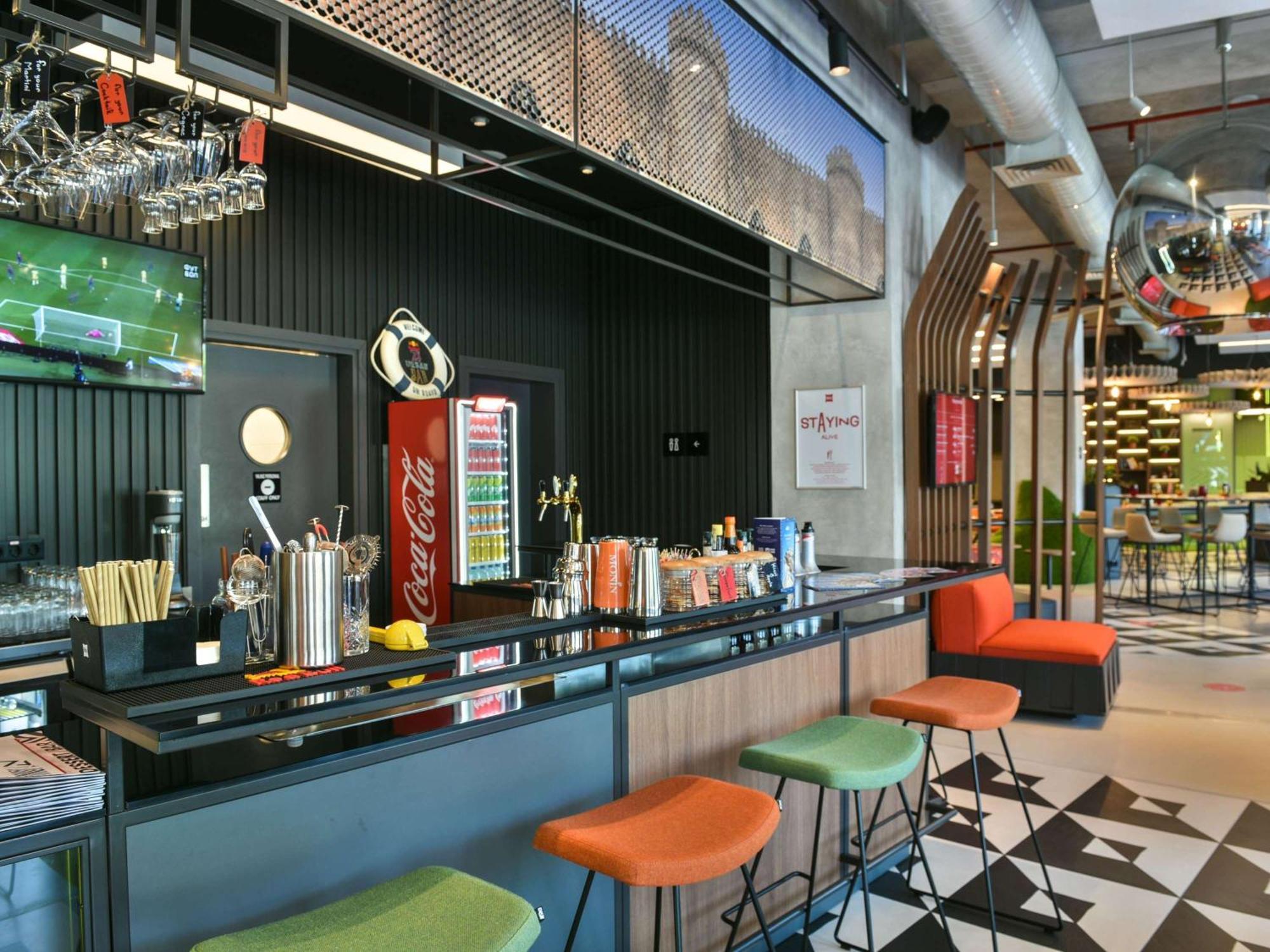 Ibis Baku City Zewnętrze zdjęcie