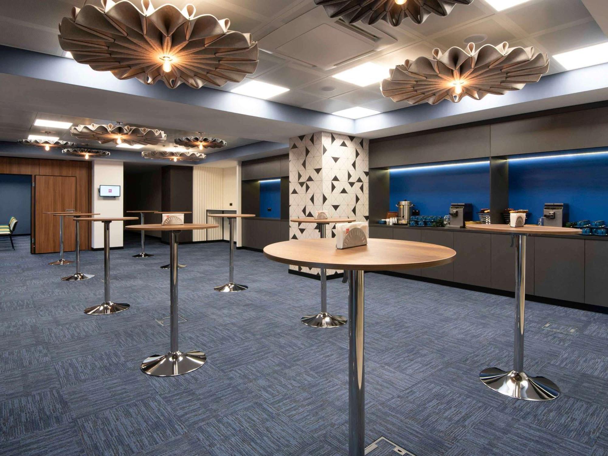 Ibis Baku City Zewnętrze zdjęcie