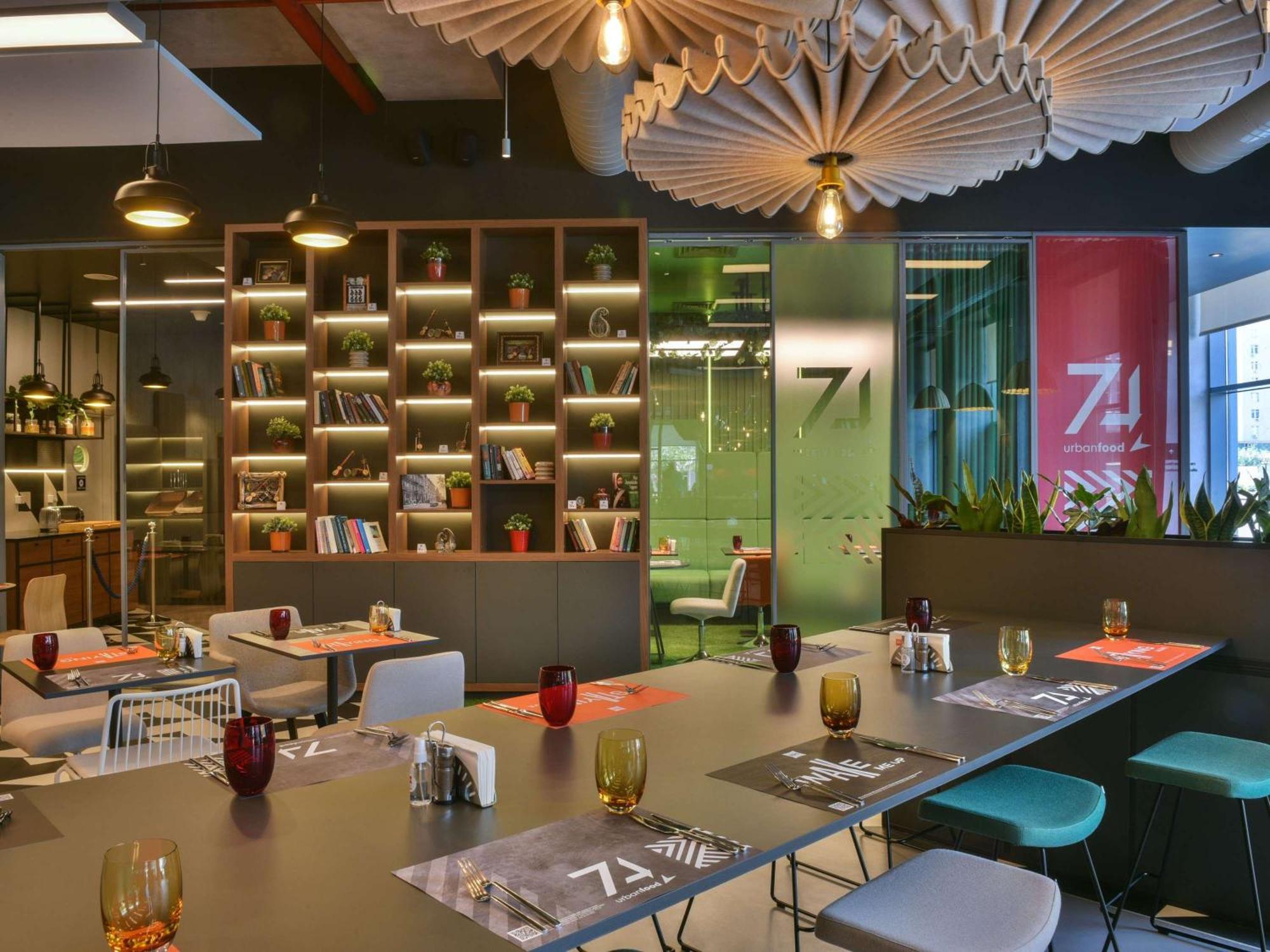 Ibis Baku City Zewnętrze zdjęcie
