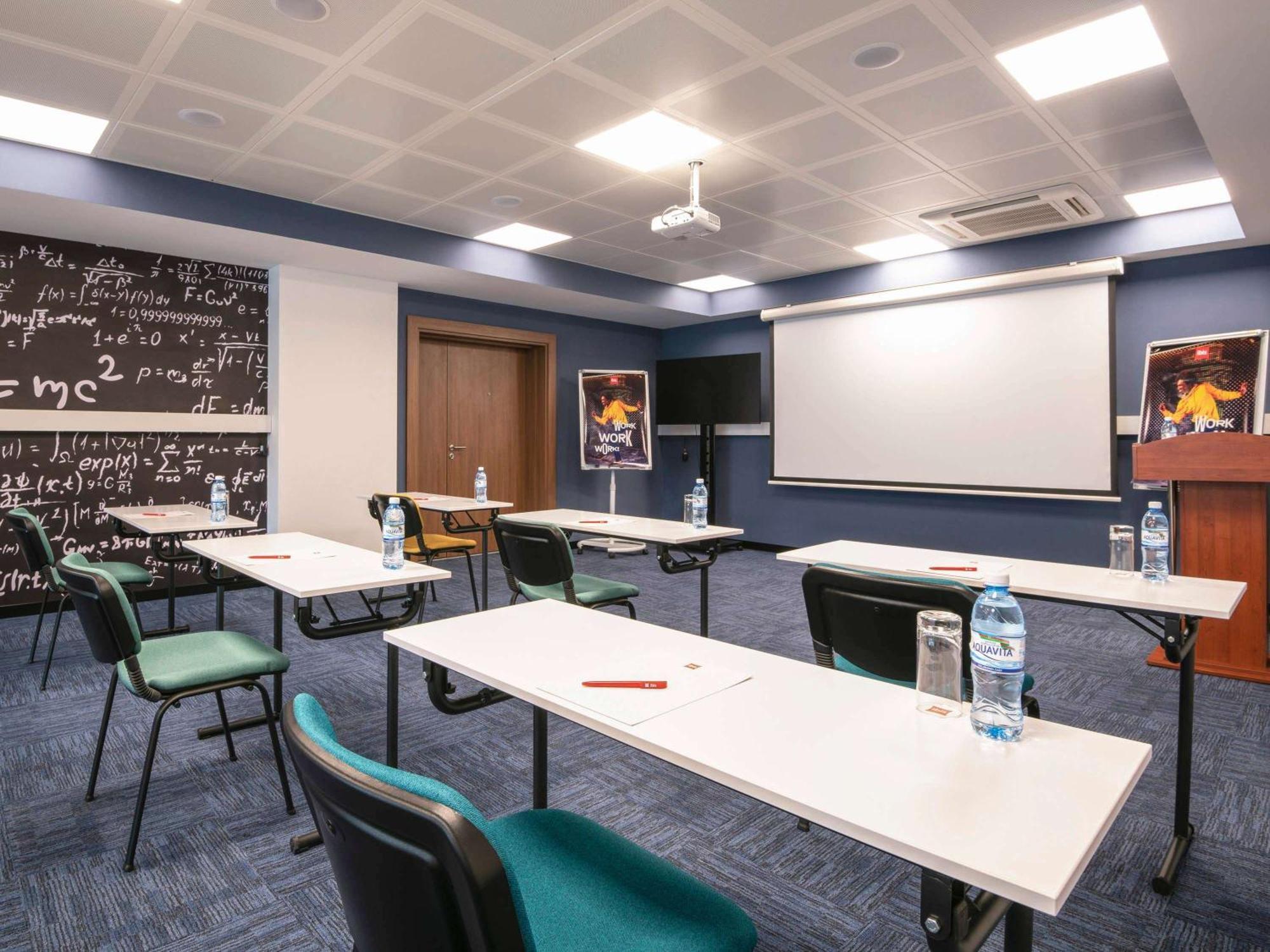 Ibis Baku City Zewnętrze zdjęcie
